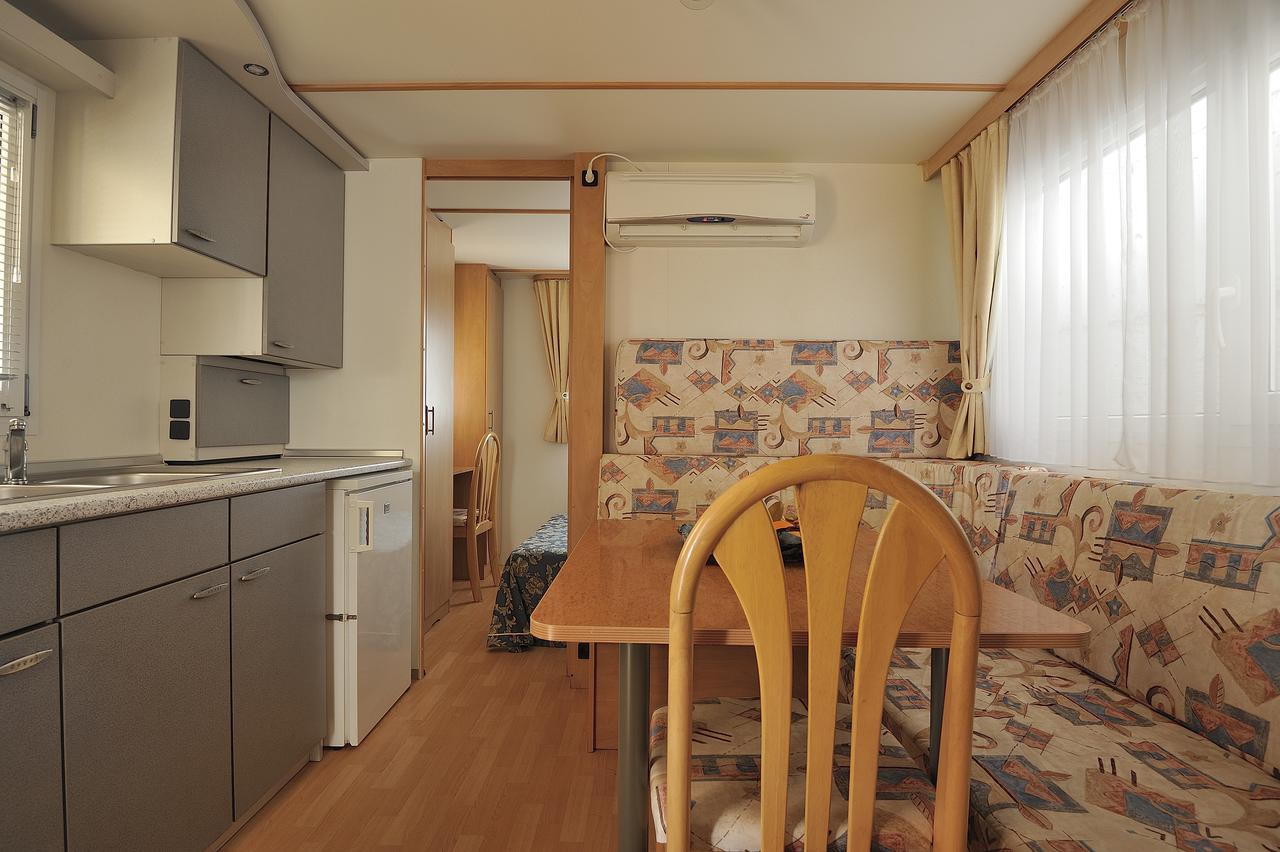 Camping Telis Hotel Àrbatax Buitenkant foto