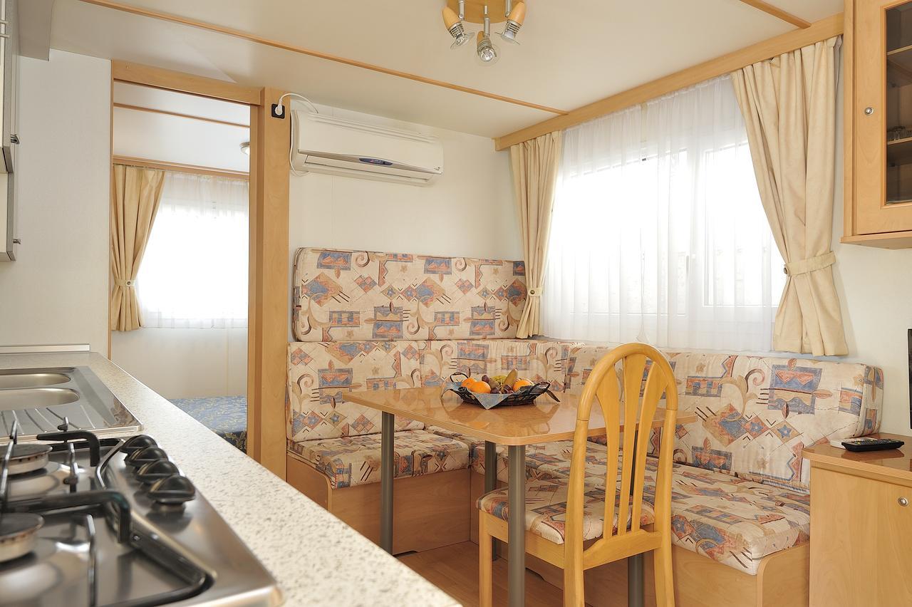 Camping Telis Hotel Àrbatax Buitenkant foto