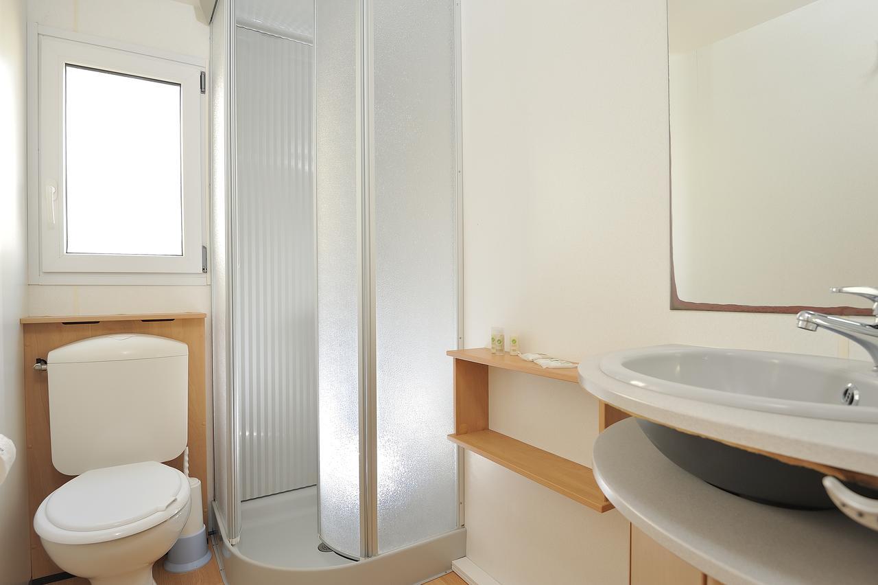 Camping Telis Hotel Àrbatax Buitenkant foto