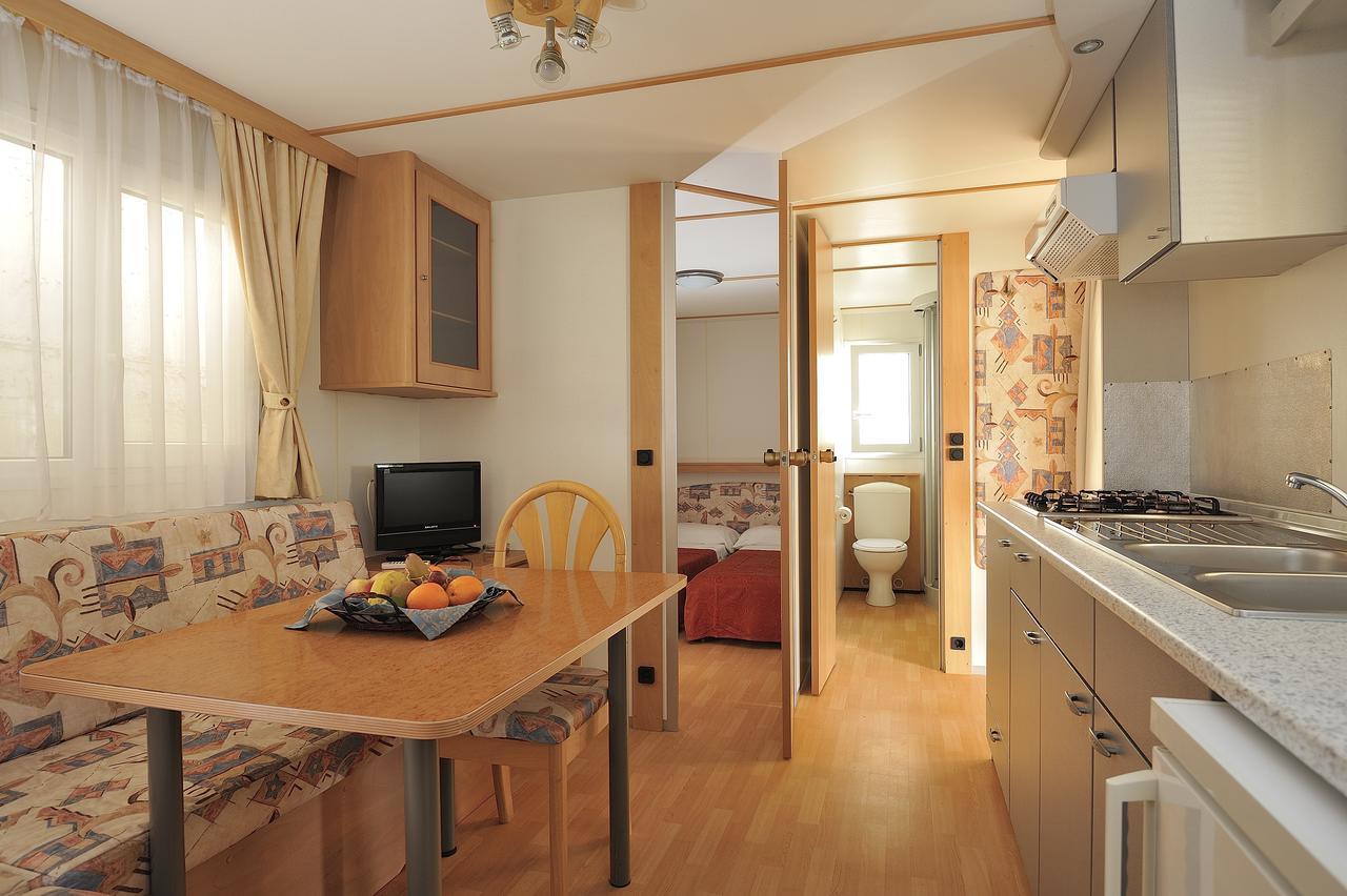 Camping Telis Hotel Àrbatax Buitenkant foto