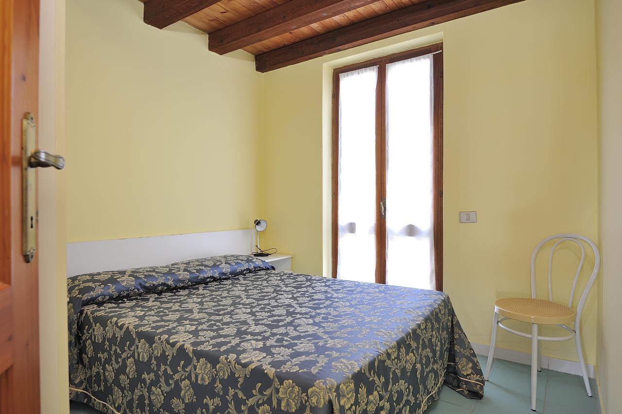 Camping Telis Hotel Àrbatax Buitenkant foto